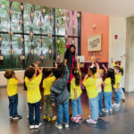 La  Detective MADMi y su aventura en el Teatro de Títeres - MADMi