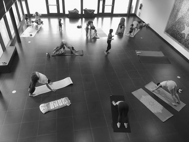 Yoga en Familia - MADMI